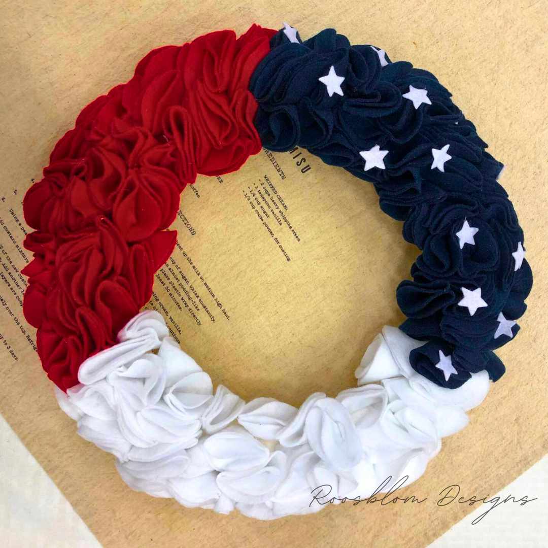 Decor Roosblom Designs' 17-Inch Luxurious Felt Patriotic Wreath with Stars RD-Wreath-Patriotic Stars
