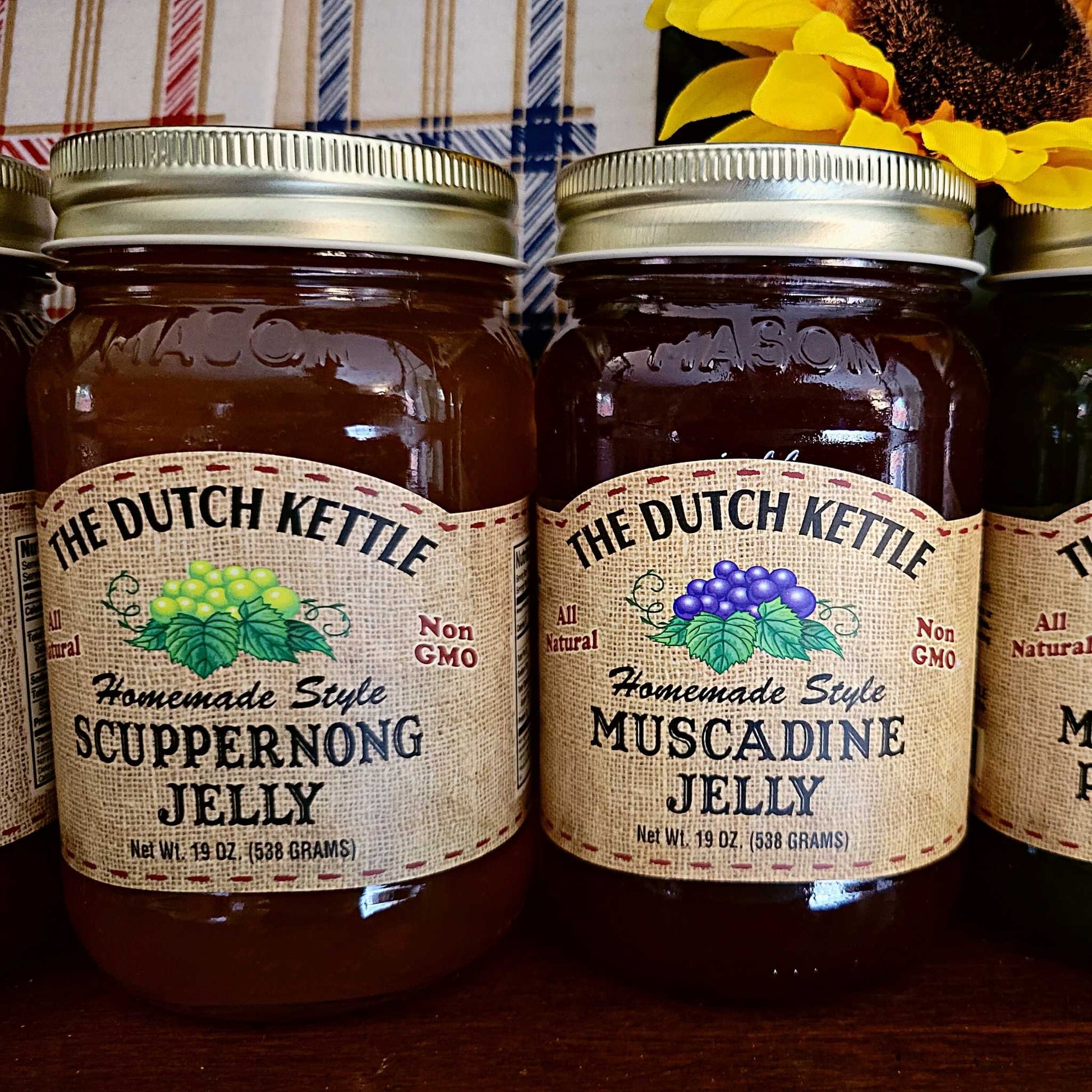Jams & Jellies Jams & Jellies - Amish HomemadeScuppernong Jelly - The Dutch Kettle DK-FROG